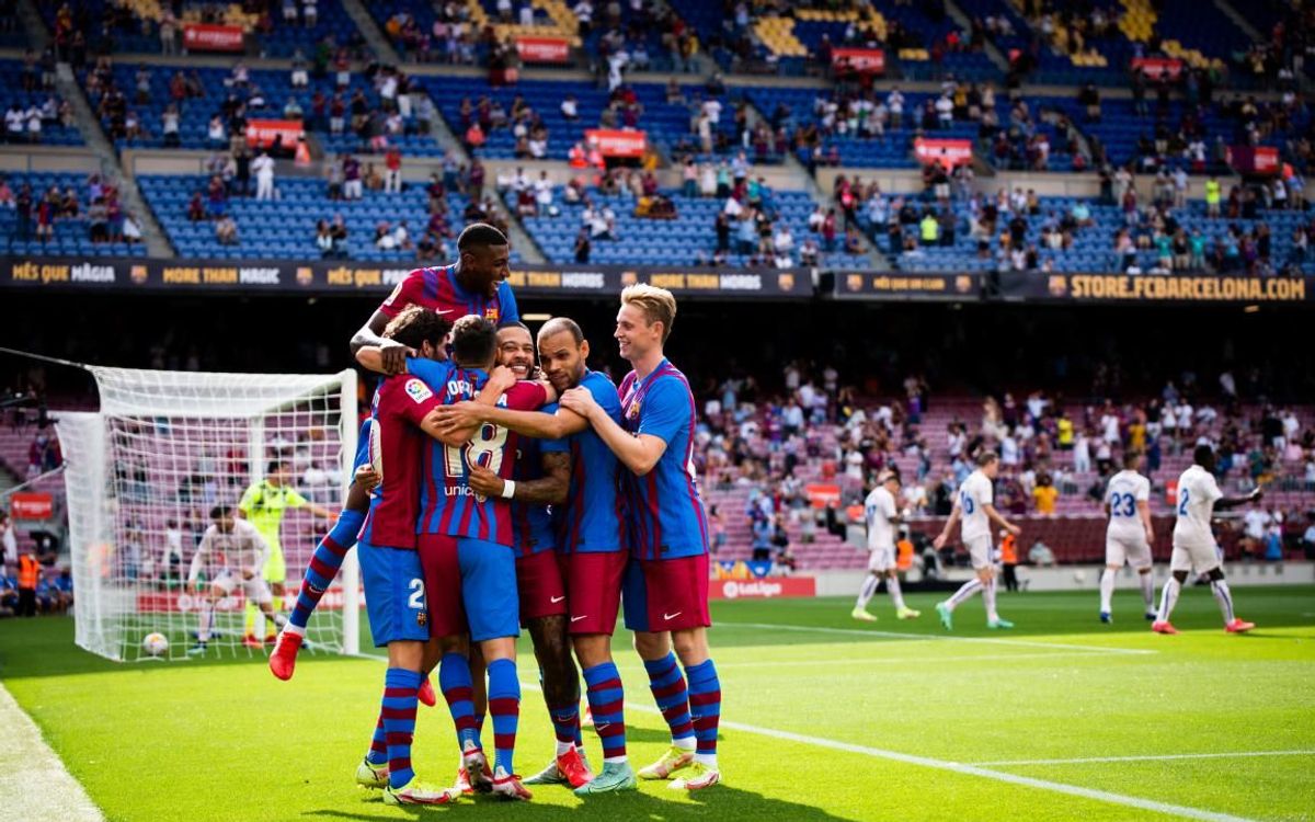 صور مباراة : برشلونة - خيتافي 2-1 ( 29-08-2021 )  Mini_Barc-a_Getafe-012