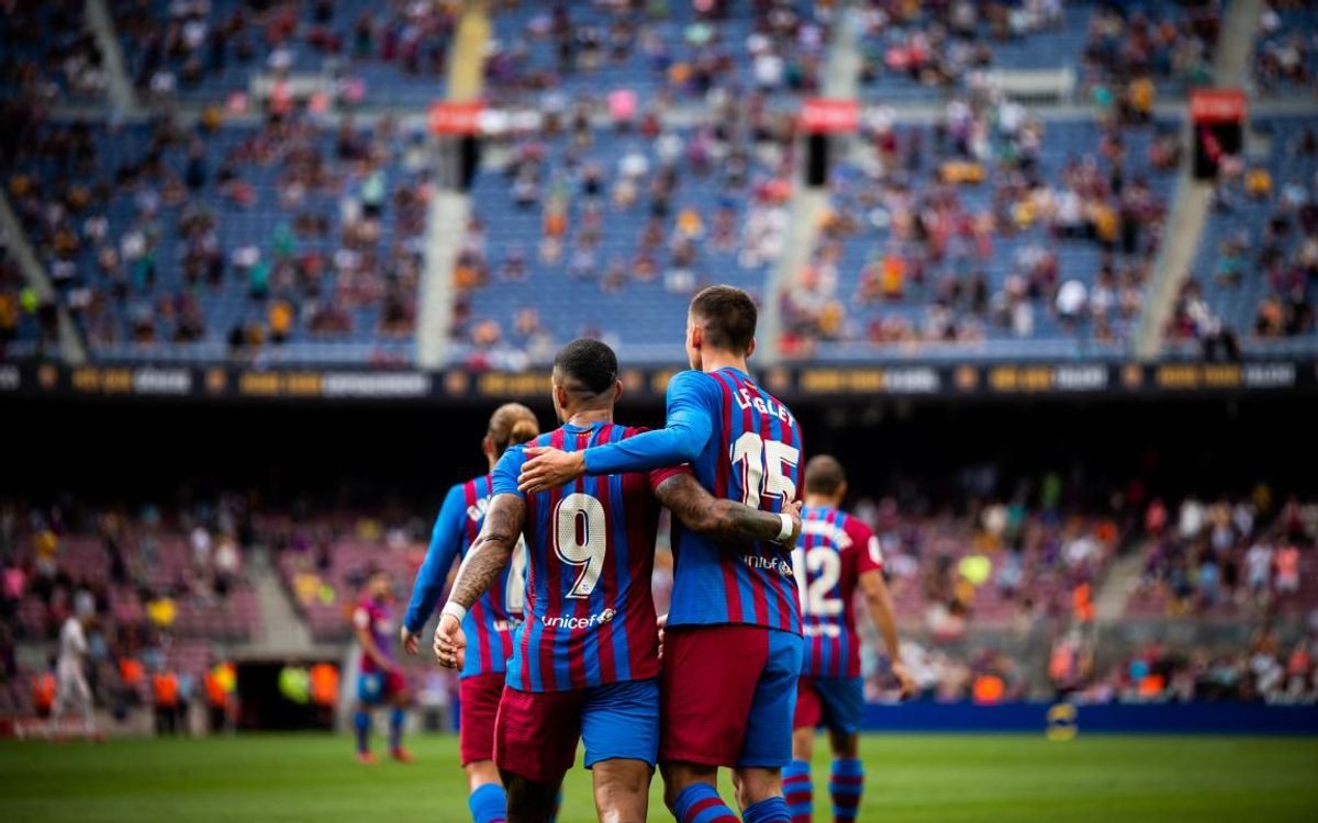 صور مباراة : برشلونة - خيتافي 2-1 ( 29-08-2021 )  Mini_Barc-a_Getafe-027