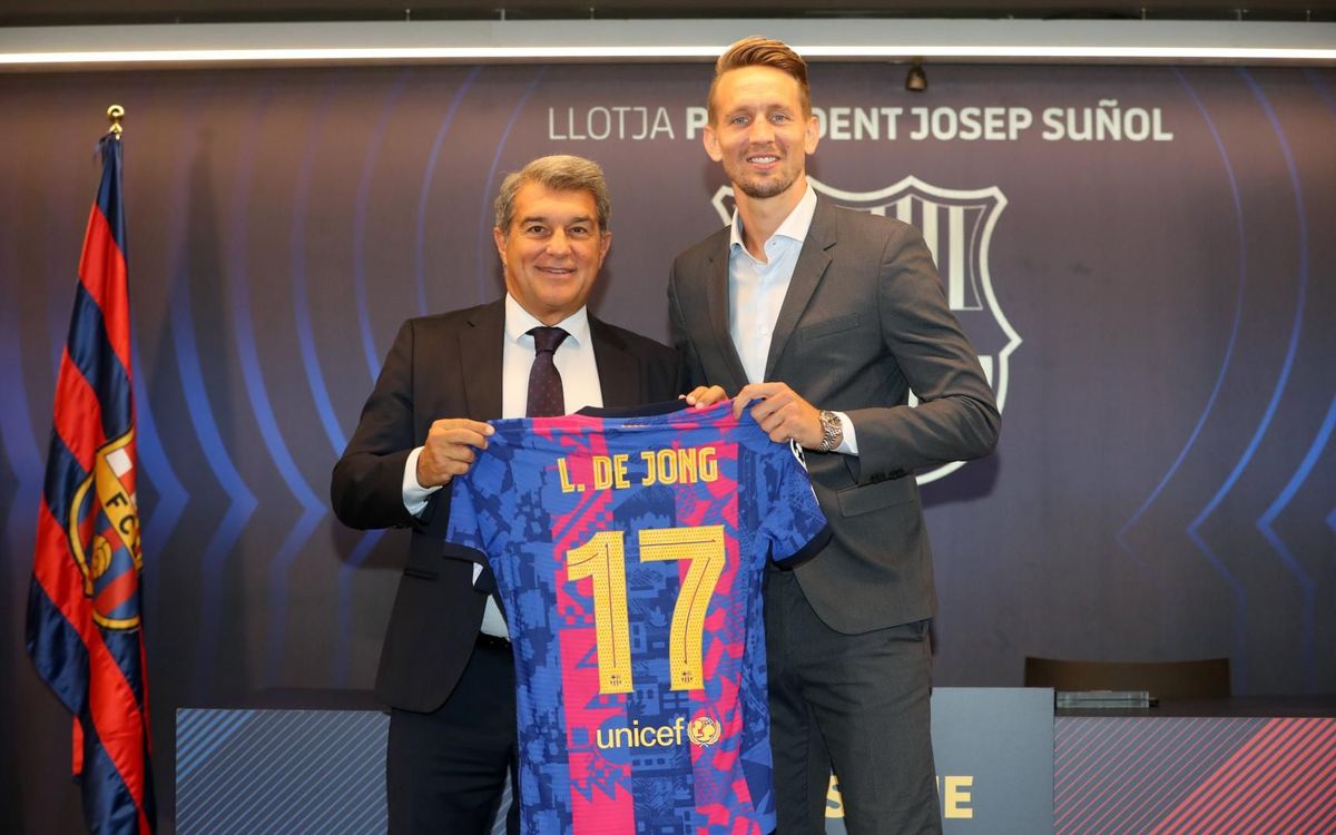 Luuk de Jong: “Venir al Barça és el pas més important de la meva carrera”