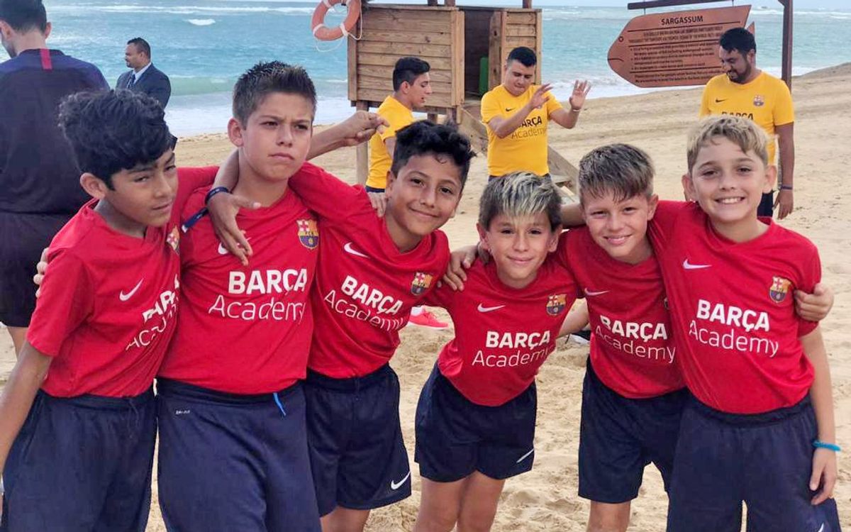 Momentos de equipo durante la Barça Academy Las Américas Cup