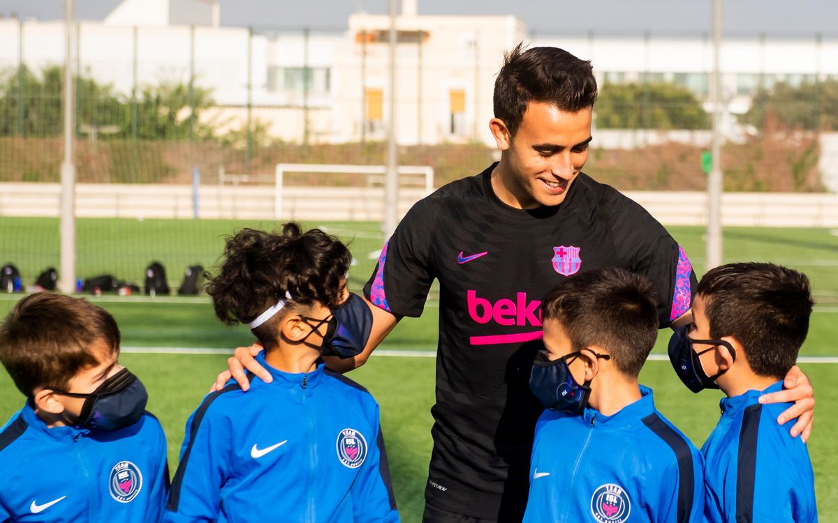 Eric Garcia visita a los jugadores del Barça Academy Clinic de Estados Unidos