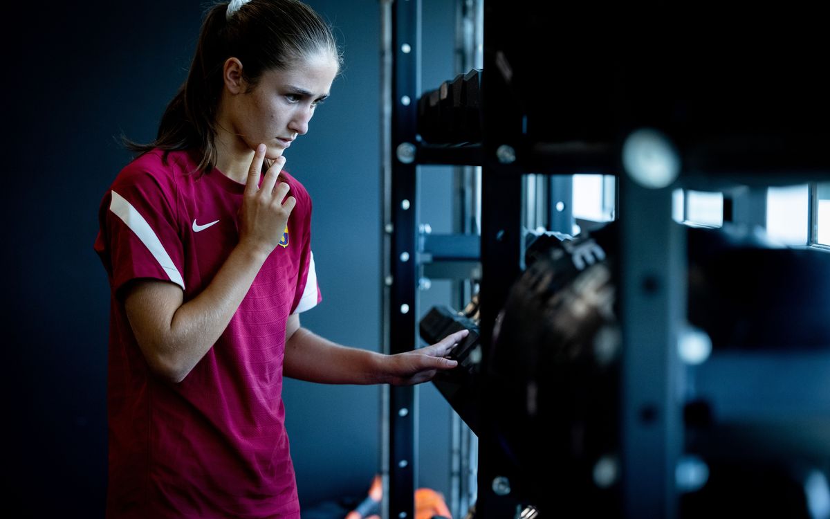 Bruna, con una ruptura del ligamento cruzado