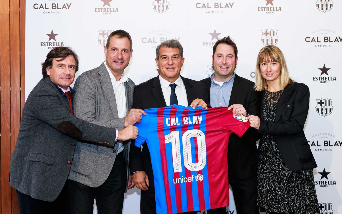 Joan Laporta inaugura el Gastrobar Cal Blay Camp Nou, la última propuesta de restauración en el recinto del estadio