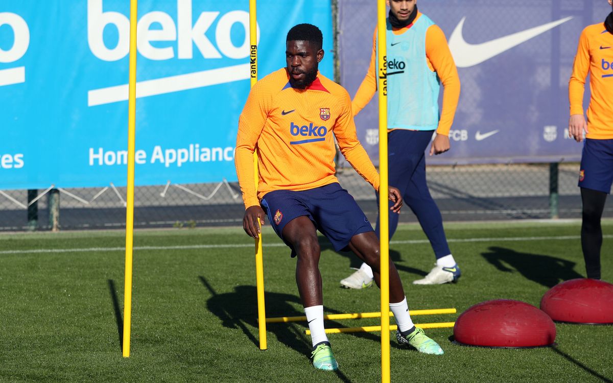 Samuel Umtiti out for about three months