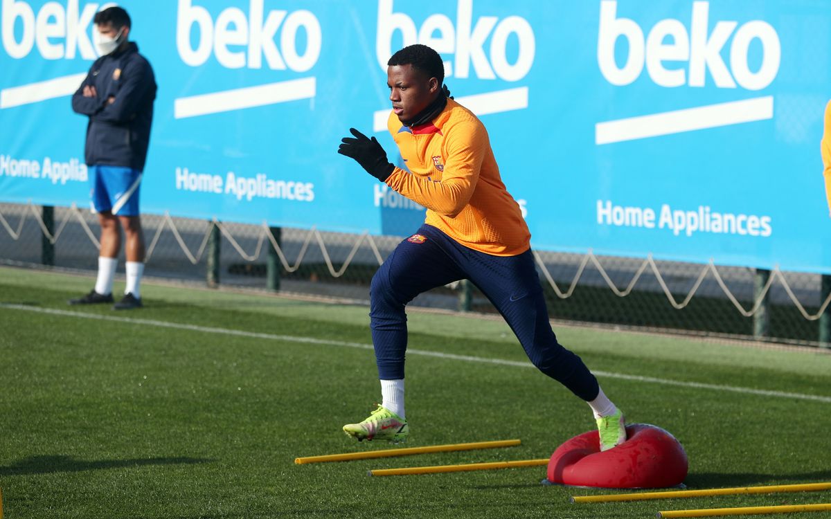 Ansu Fati seguirá tratamiento conservador