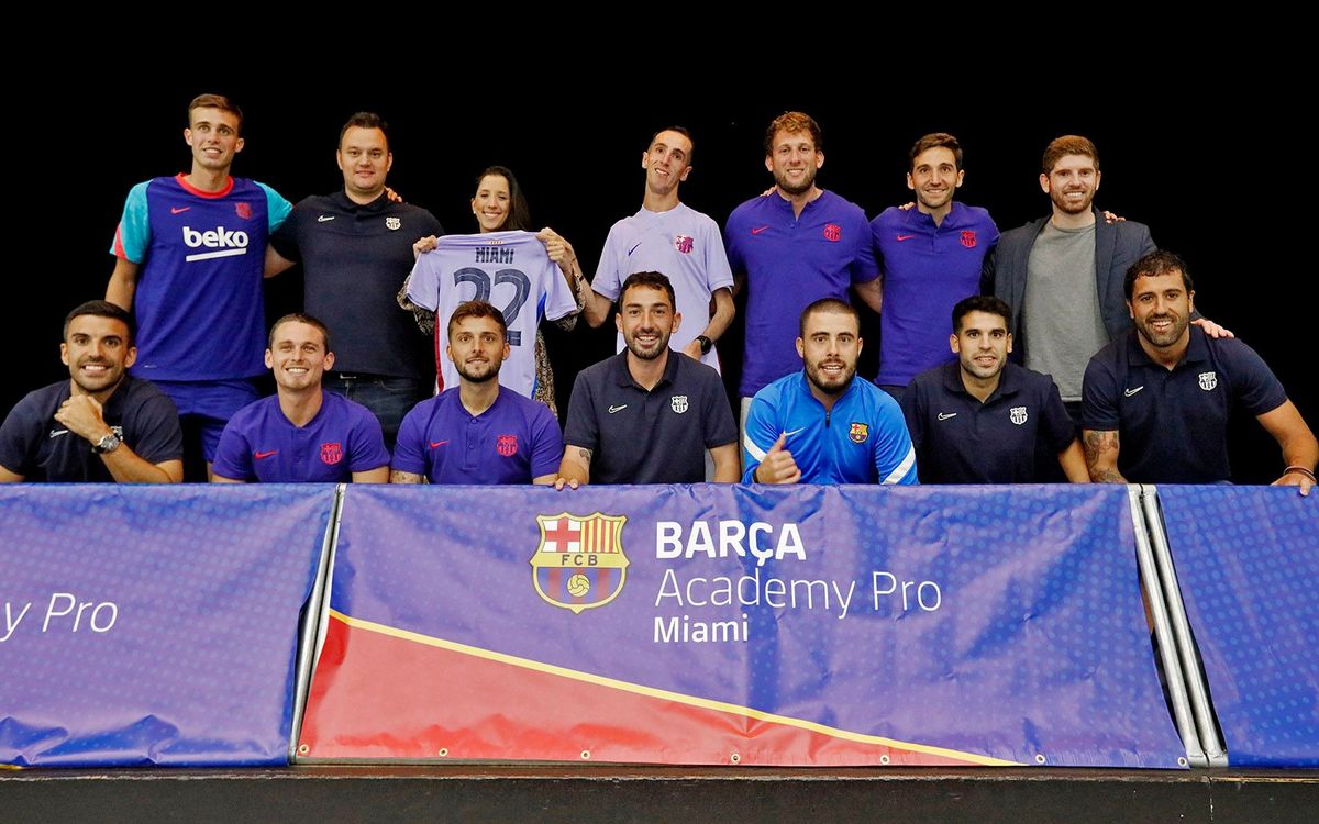 Àlex Roca gives lesson in life to the players at Barça Academy PRO Miami