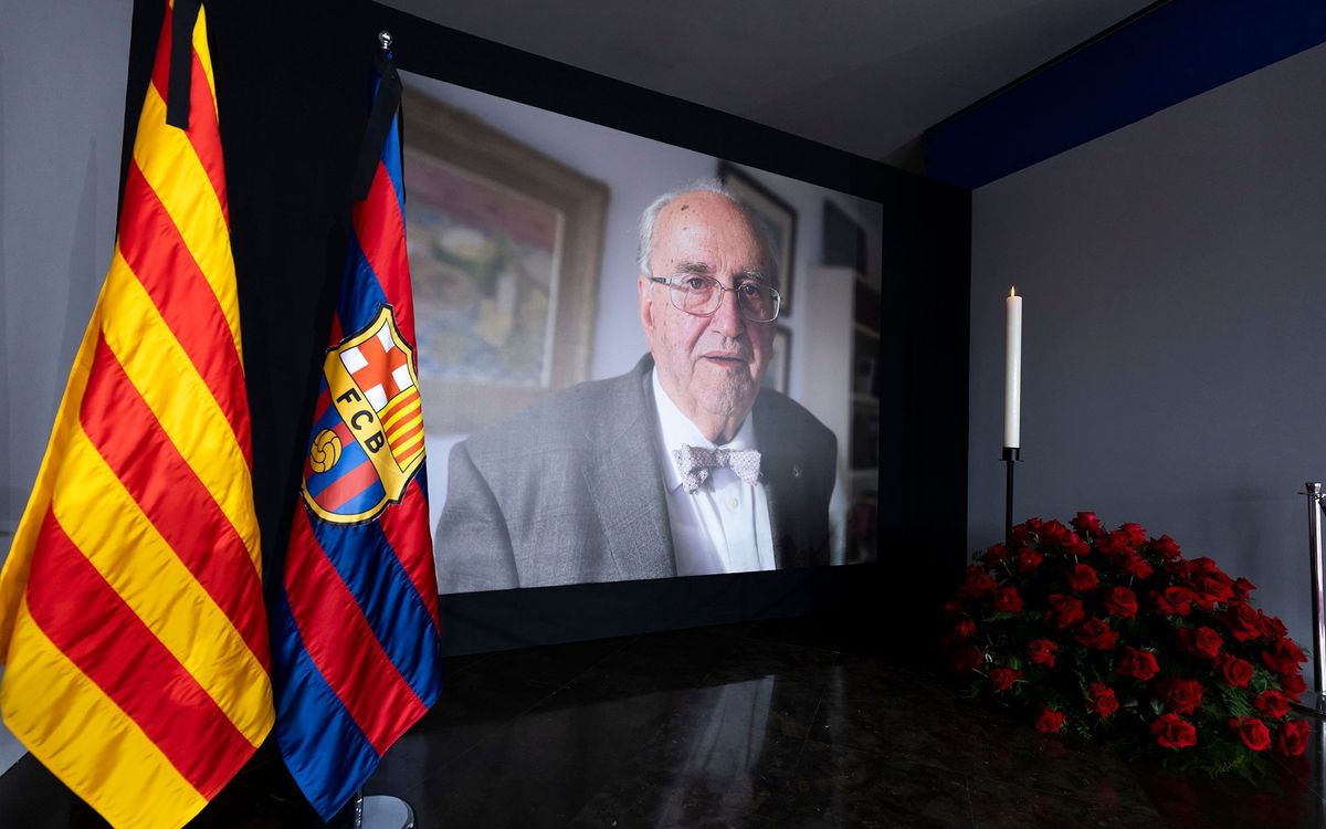El Camp Nou acull el memorial en record de Raimon Carrasco