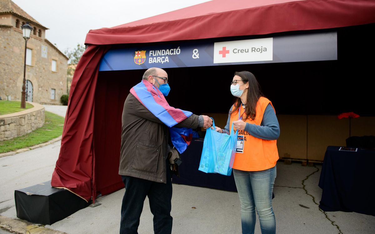 More collection points for Ukraine ahead of Sunday's game at Camp Nou between FC Barcelona and Sevilla