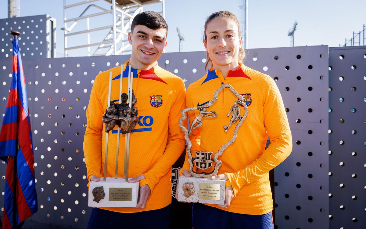 Alexia and Pedri receive the Aldo Rovira award for the 2020/21 season
