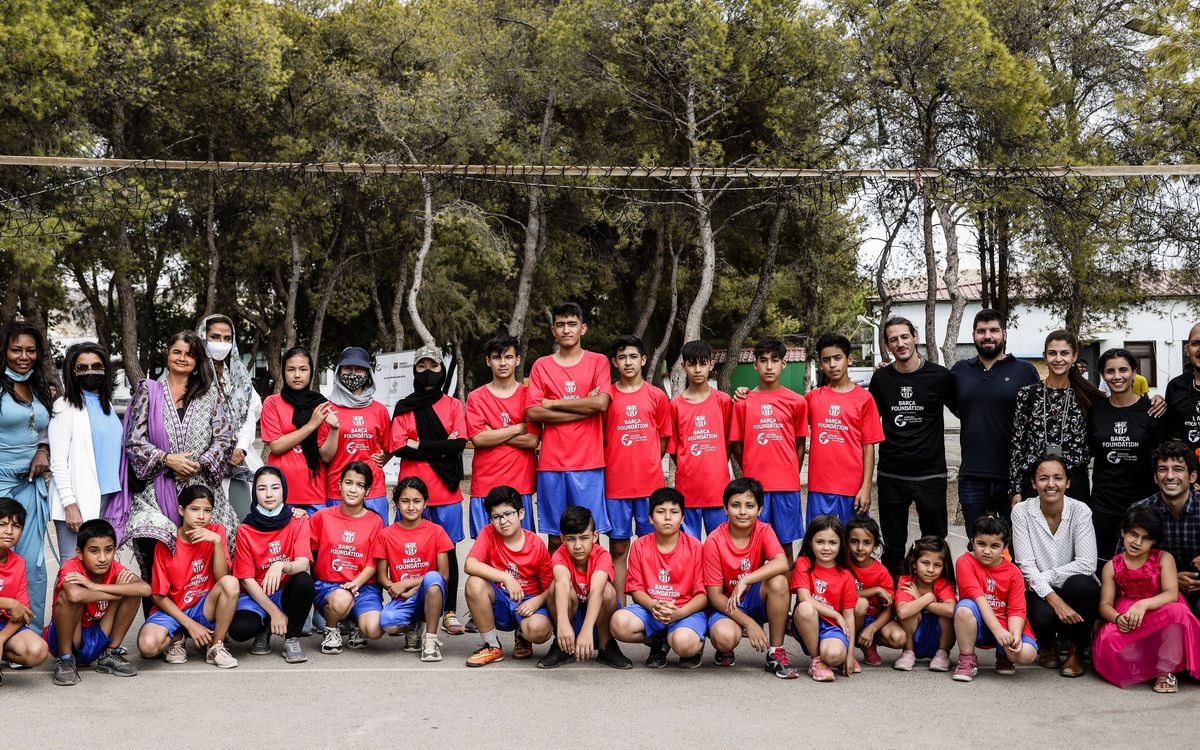 El programa esportiu d'Alwaleed Philanthropies i la Fundació FC Barcelona impulsen el benestar i la inclusió social dels refugiats i refugiades a Grècia