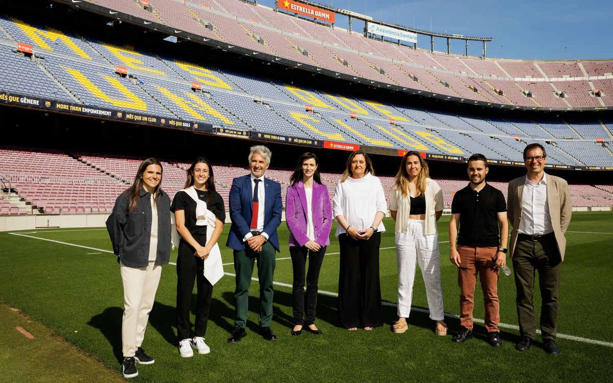 European Commissioner Mariya Gabriel meets the FC Barcelona Women's team