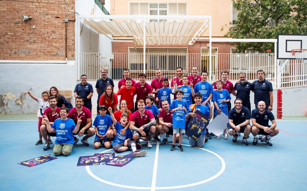 L’equip d’hoquei patins participa en el projecte Diversitat Les Corts