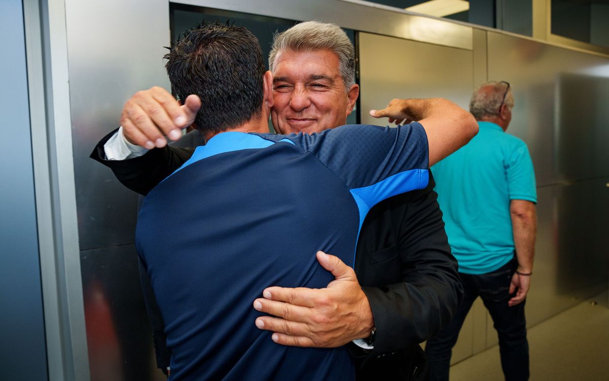 Joan Laporta visita a la plantilla