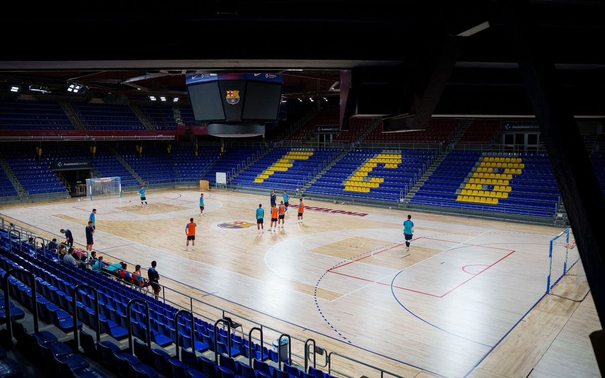 El Futsal estrena el nuevo parquet del Palau