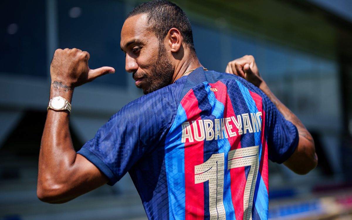 New jersey numbers for Ferran Torres and Aubameyang