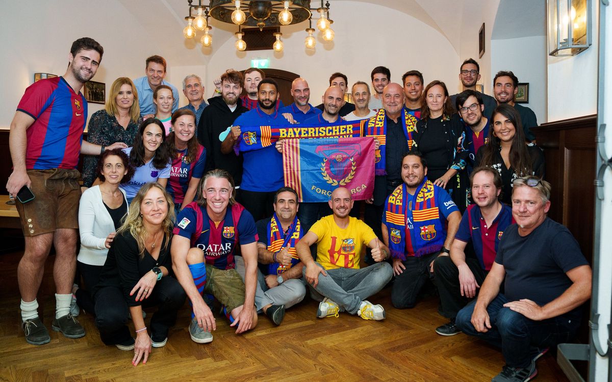Ilusión y apoyo al Barça en los actos peñísticos previos al partido contra el Bayern