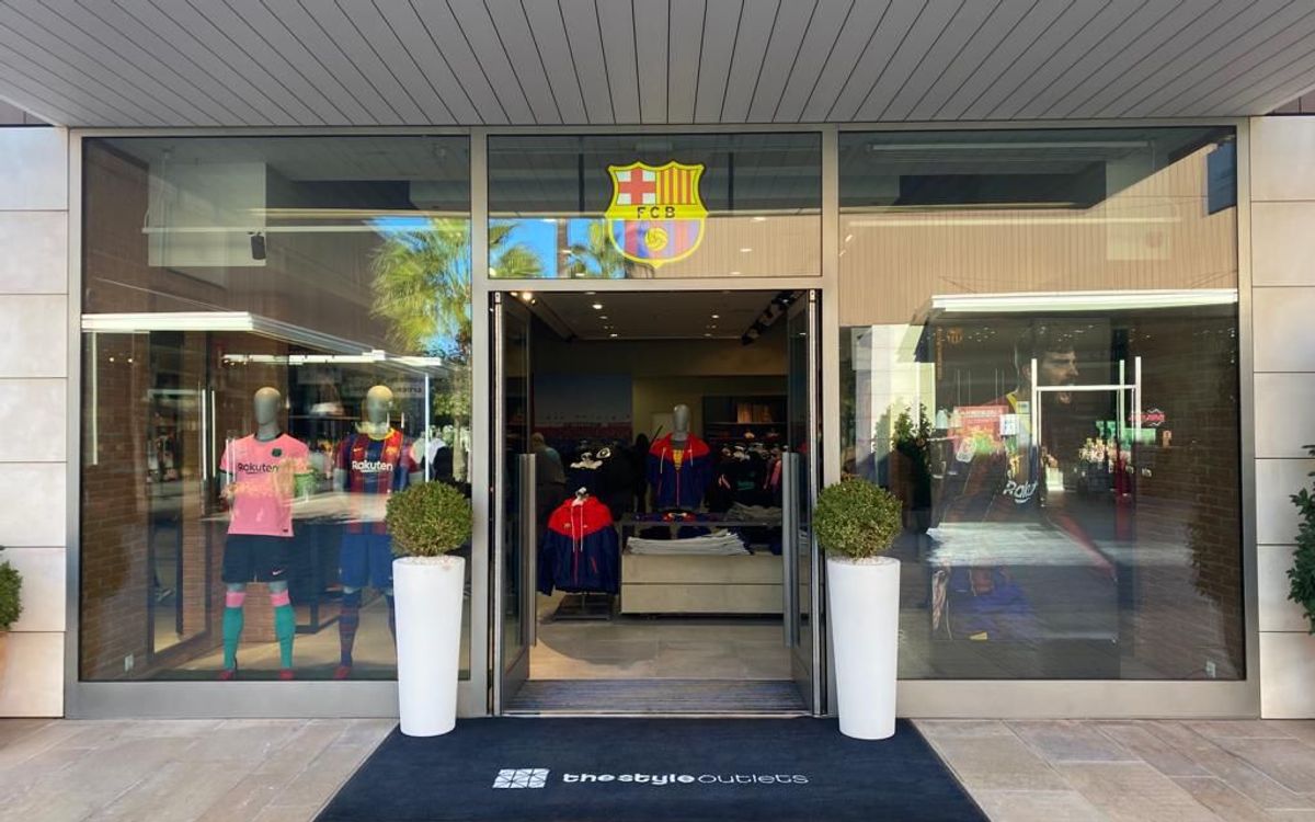 bordado Belicoso novia El FC Barcelona cierra con éxito su primera 'pop-up store' en el Viladecans  The Style