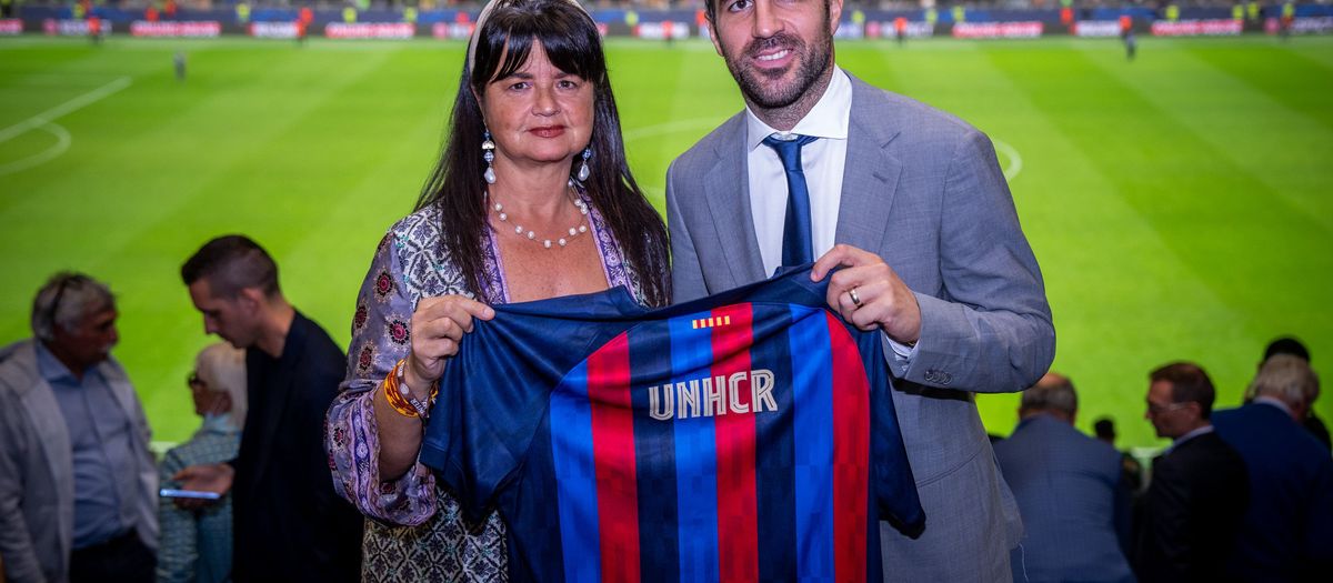 El ex jugador Cesc Fàbregas apoya la alianza de UNCHR/ACNUR con el FC Barcelona y la Fundación