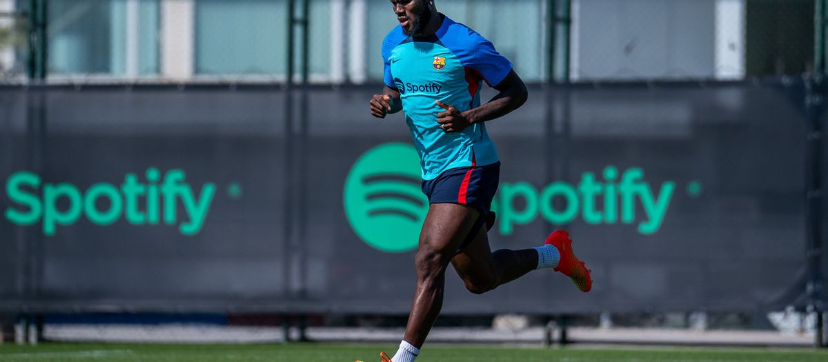 Kessie, con una elongación en el aductor del muslo derecho