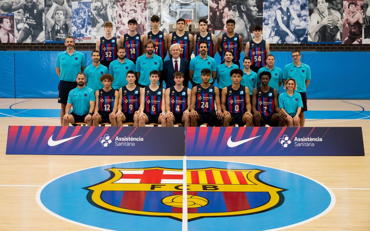 El Barça Atlètic i el Junior A se hacen la fotografía oficial