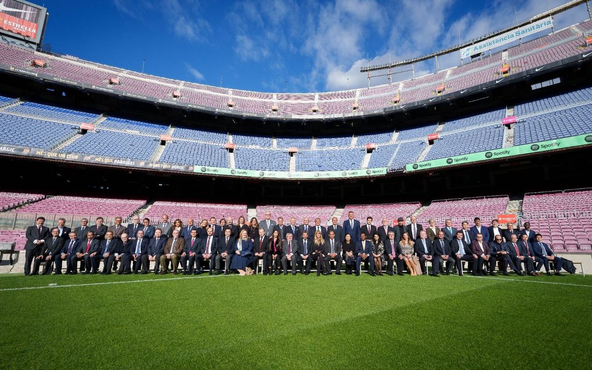 El Barça recibe al cuerpo consular de Barcelona