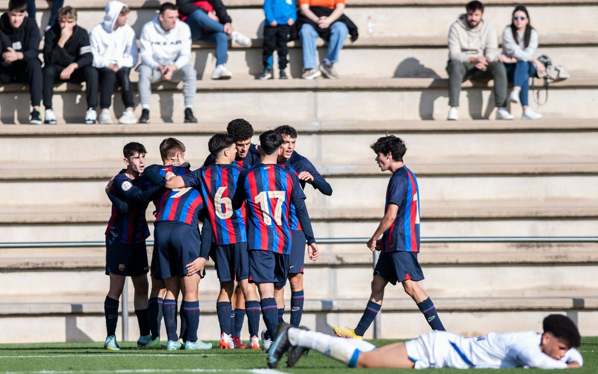 Juvenil A - RDC Espanyol: El derbi es queda a casa (2-0)