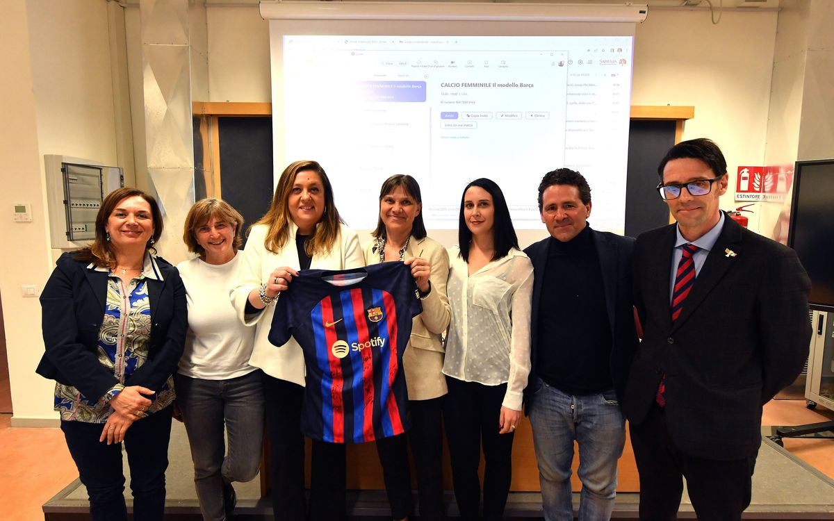 Elena Fort expone el modelo del Barça Femenino en Roma