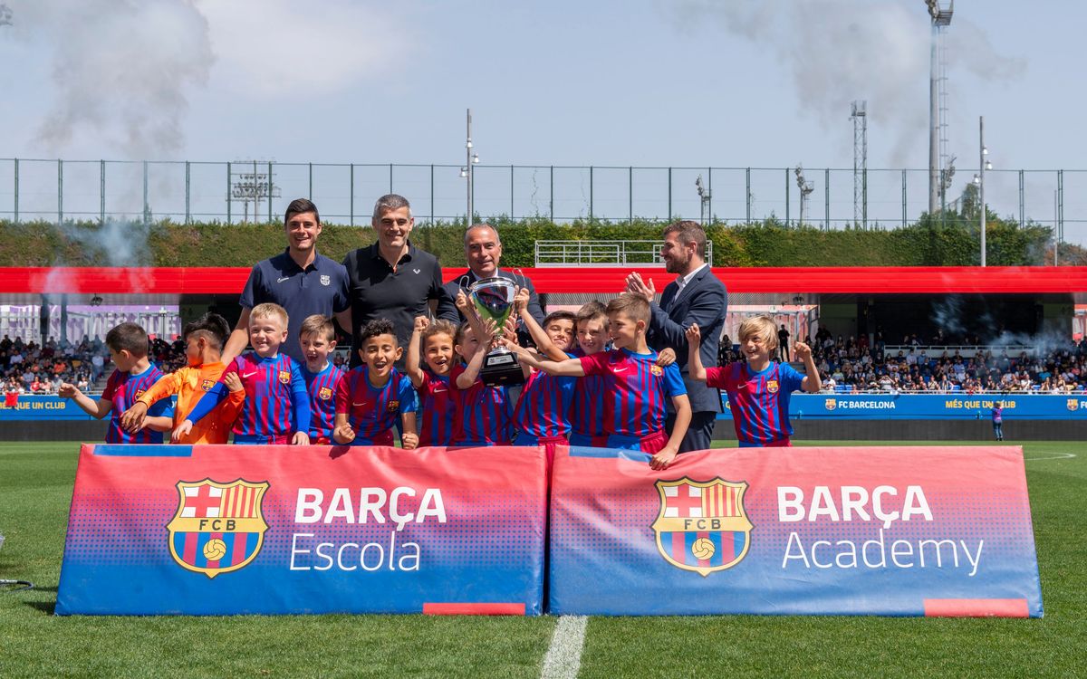 Alexia i Ansu Fati, padrins de luxe de la desena Barça Academy World Cup