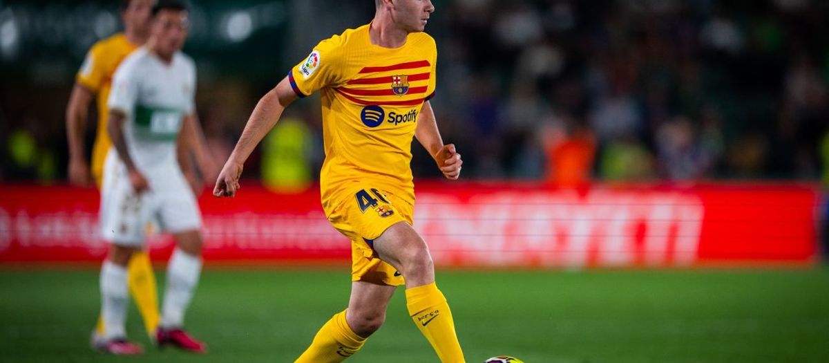 Aleix Garrido makes FC Barcelona debut