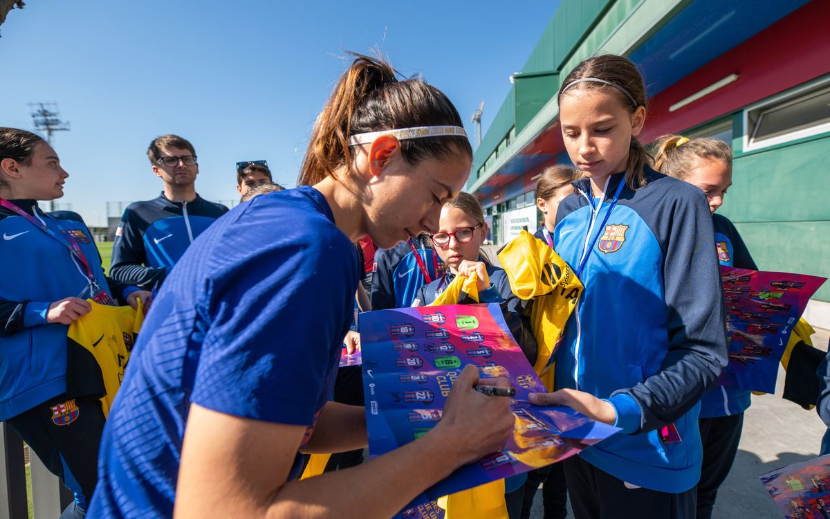Les jugadores de la World Cup femenina coneixen les estrelles del primer equip