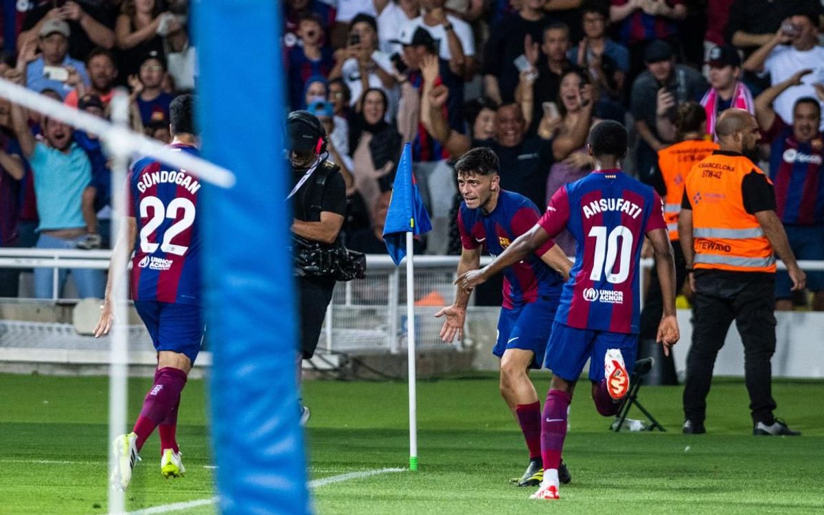 صور مباراة : برشلونة - قادش 2-0 ( 20-08-2023 )  Mini__MGA7117