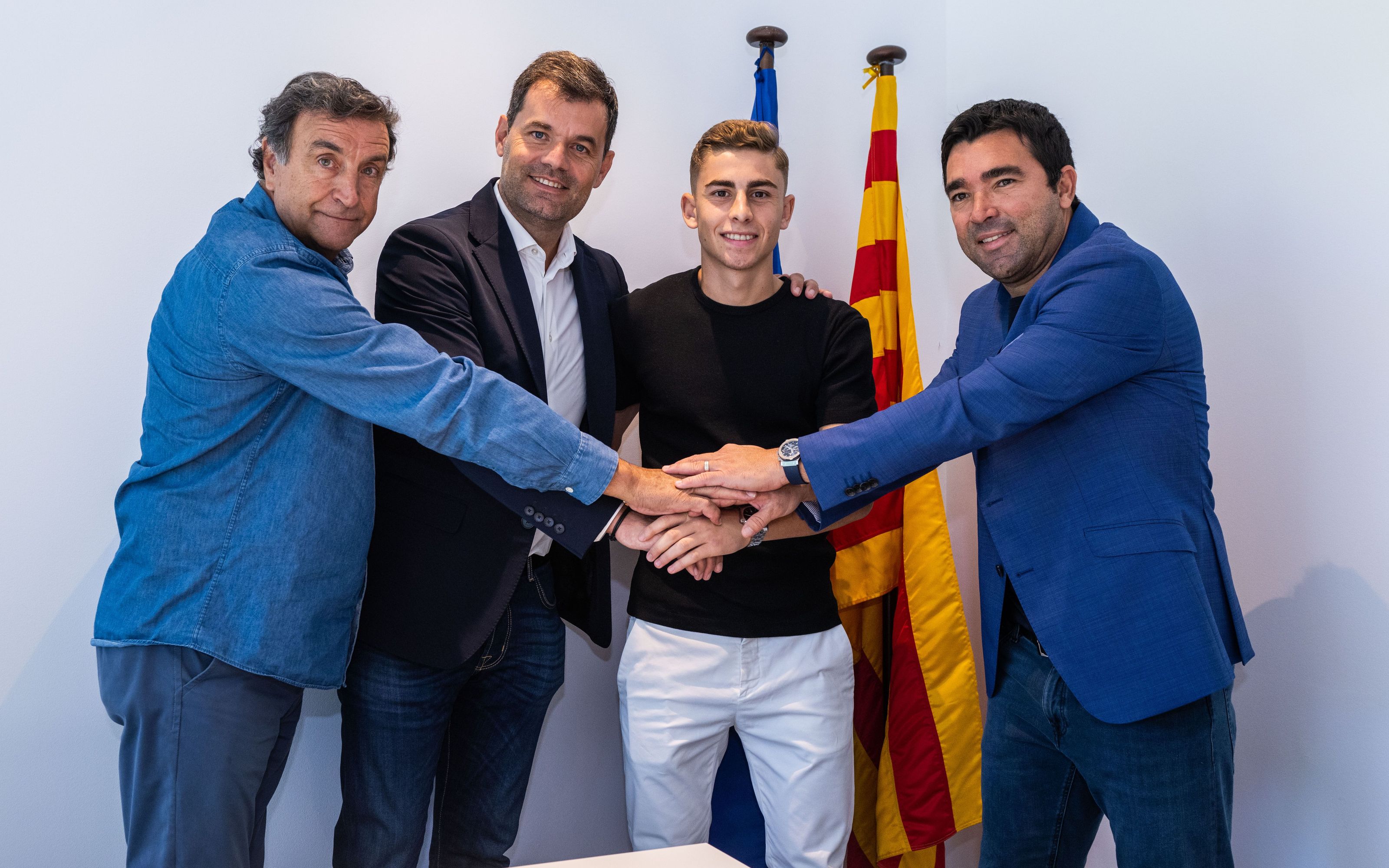 Renovación de Fermín López hasta el 2027 (290823)