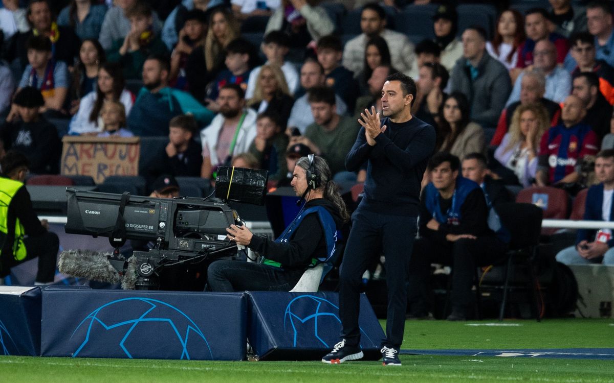 Xavi delighted with 'three very useful points'