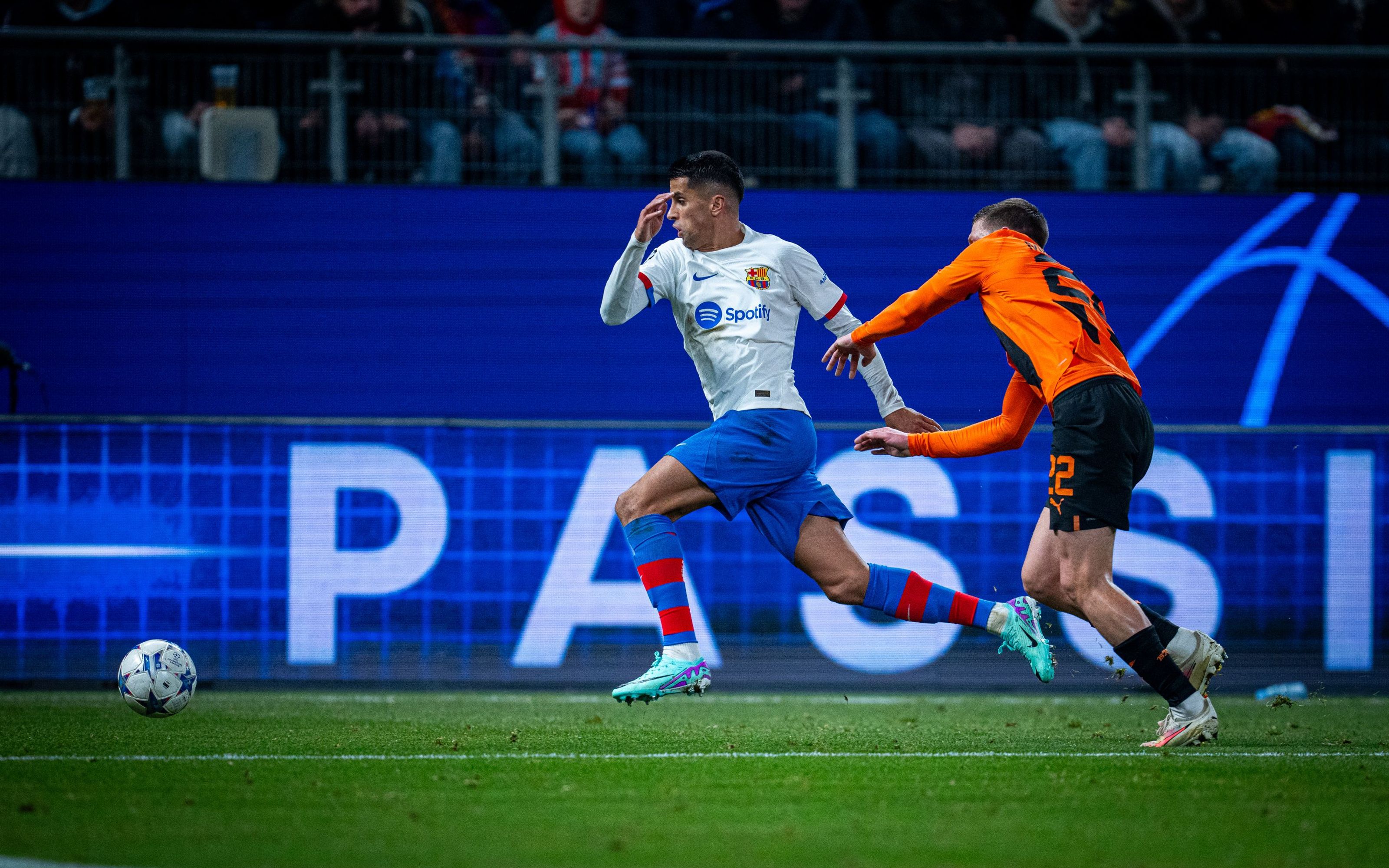 Photos from the game against Shakhtar in Germany