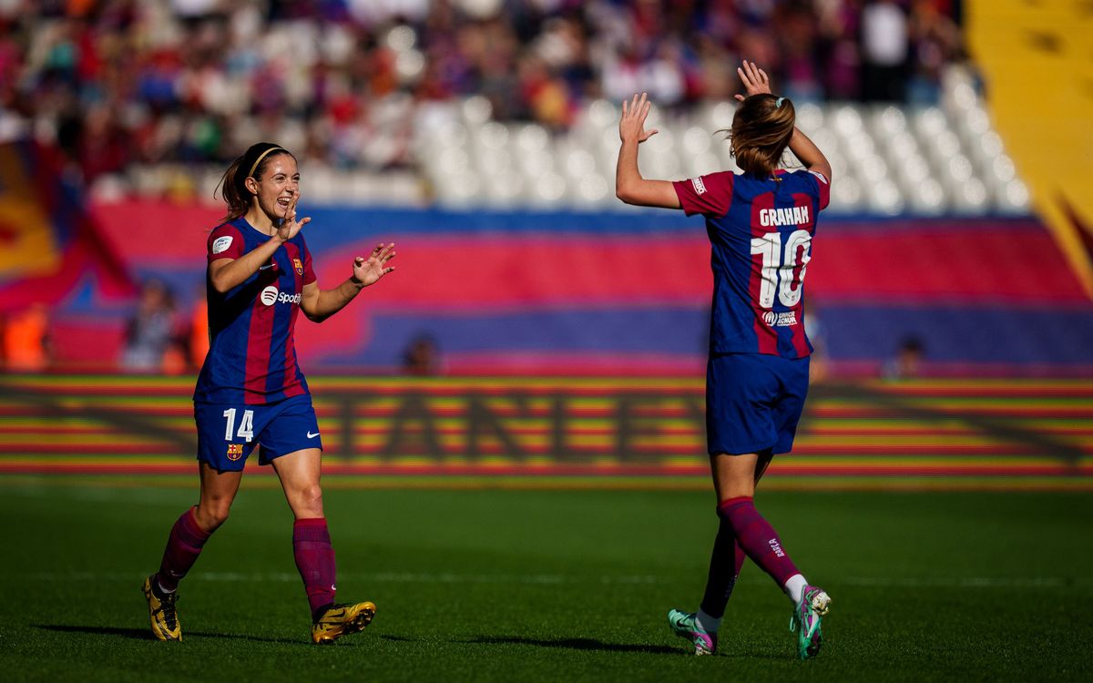 Aitana celebrando su gol con Graham Hansen | FC Barcelona