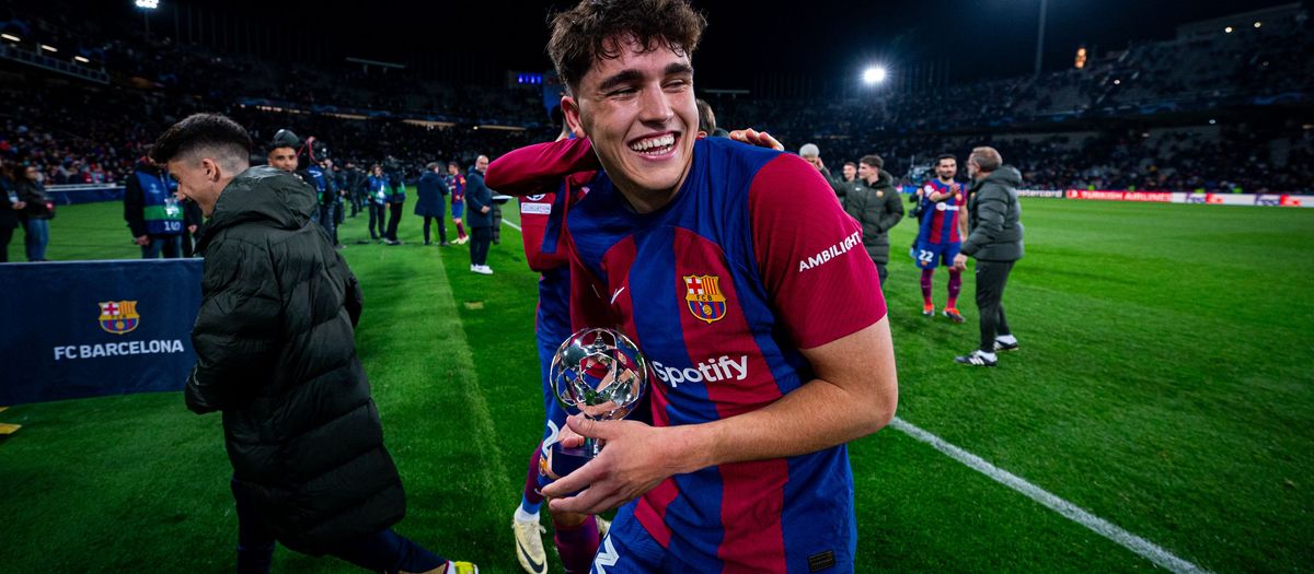 Pau Cubarsí, plus jeune défenseur de l'histoire du Barça titulaire en Ligue des Champions