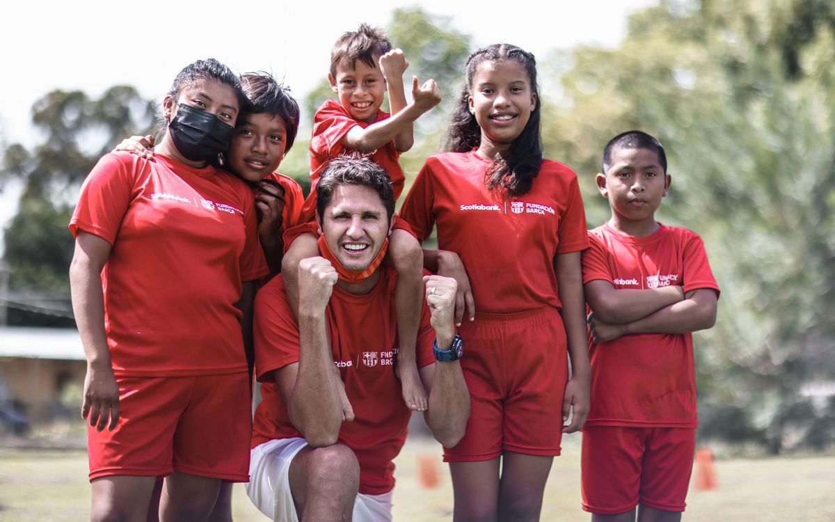 250 young people participate in a joint program of Scotiabank and Barça Foundation in Panama