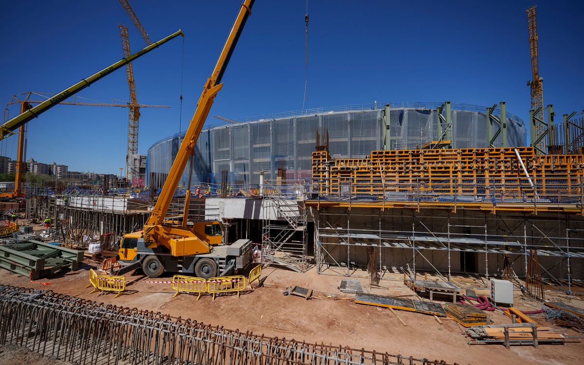 Spotify Camp Nou work on schedule as third tier pillars start to take shape