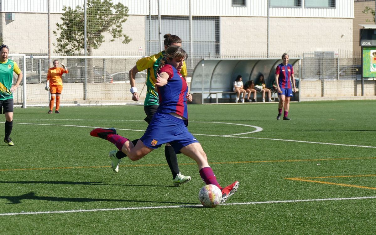 L’AJ FCB Femení convenç a Sant Feliu de Llobregat
