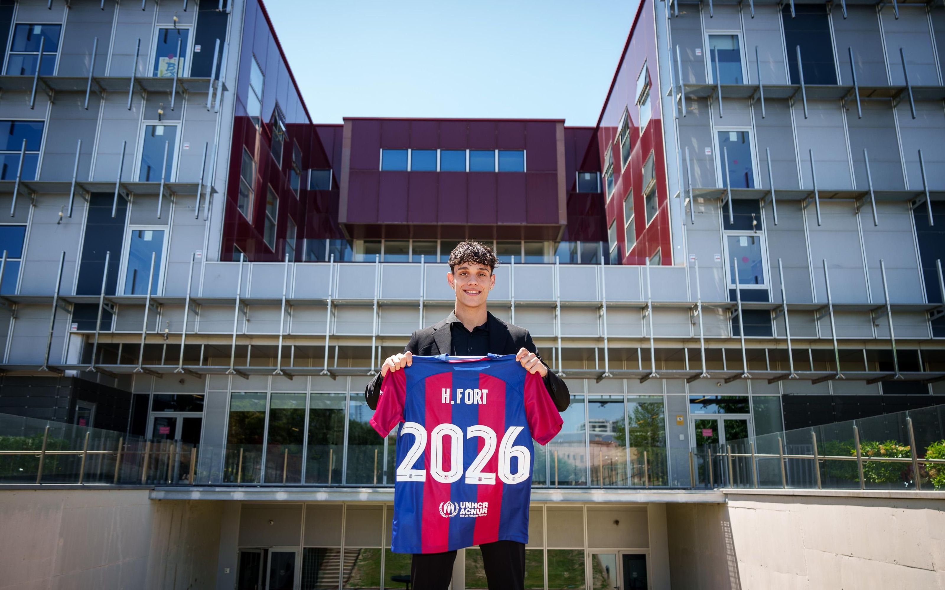 エクトル・フォルト契約更新フォトギャラリー