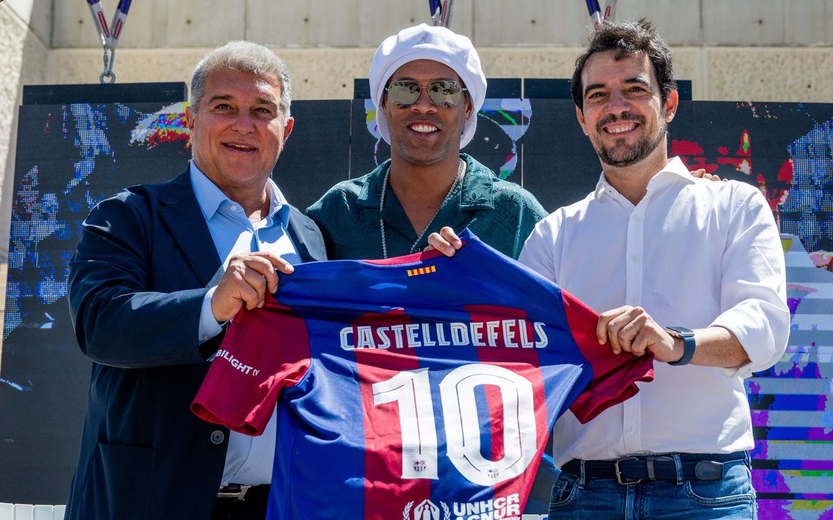 FC Barcelona and Ronaldinho open Walk of Stars in Castelldefels