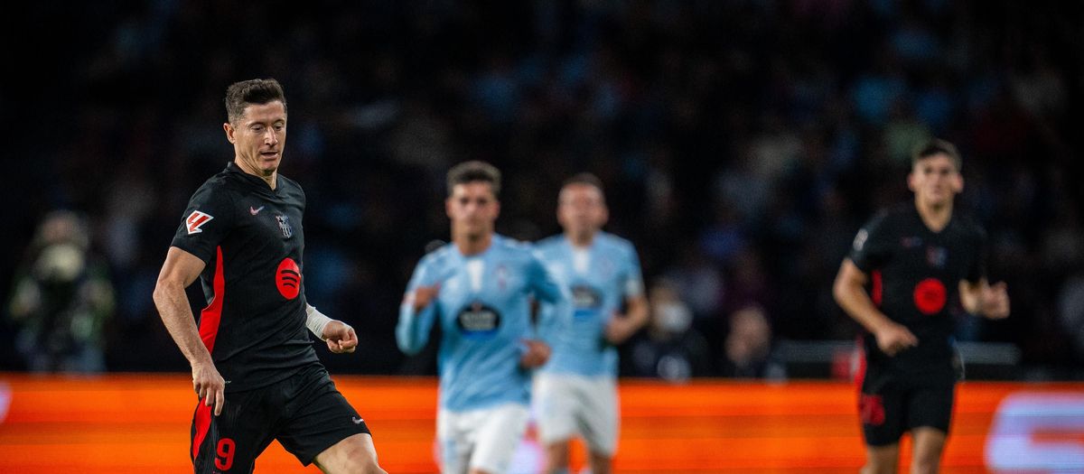 Robert Lewandowski top scoring with 20 goals