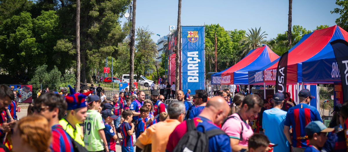 Sevilla se tiñe de azulgrana