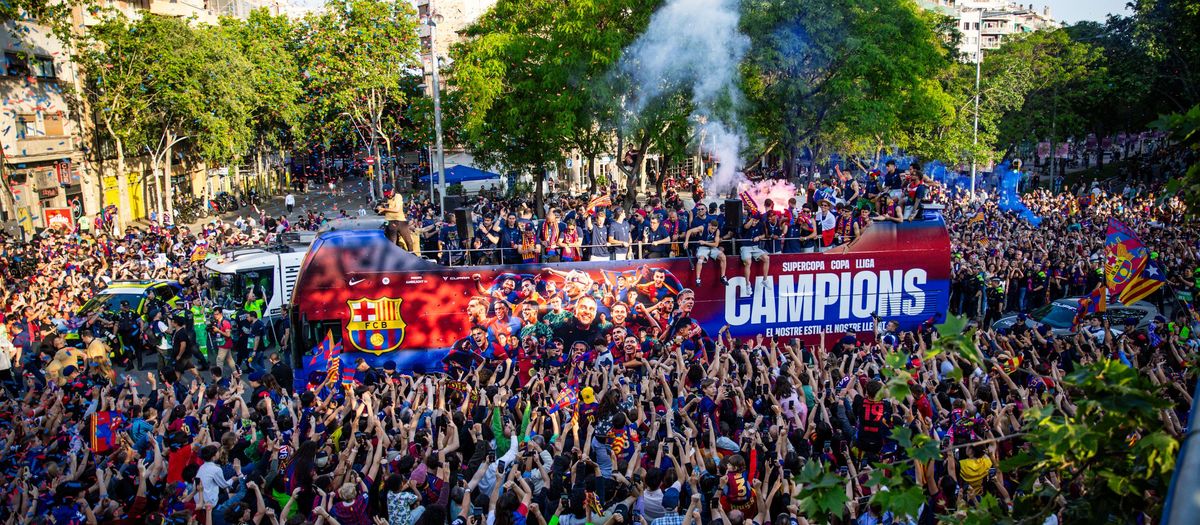 Barcelone en fête lors de la parade des Champions