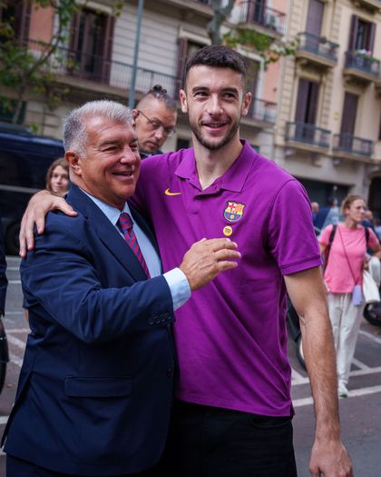 FCバルセロナ、ラ・ディアダ（カタルーニャの日）を祝う