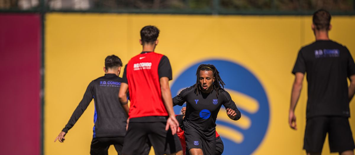 Última sesión previa al Oviedo - FC Barcelona