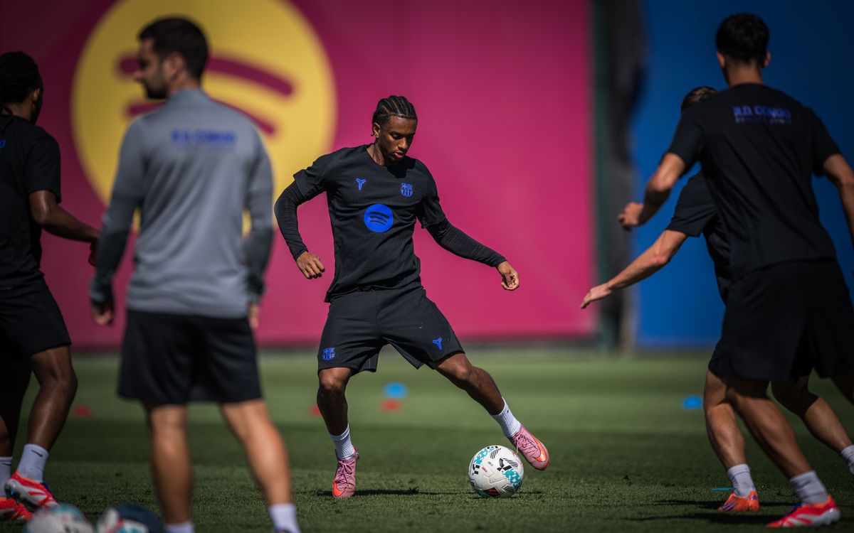 Un retour au poste de latéral avant le PSG