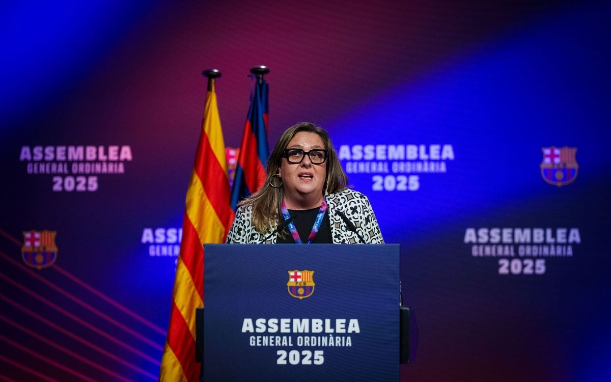 Elena Fort informa els socis i sòcies compromissaris sobre l’avanç de l’Spotify Camp Nou a l’Assemblea General Ordinària 2025
