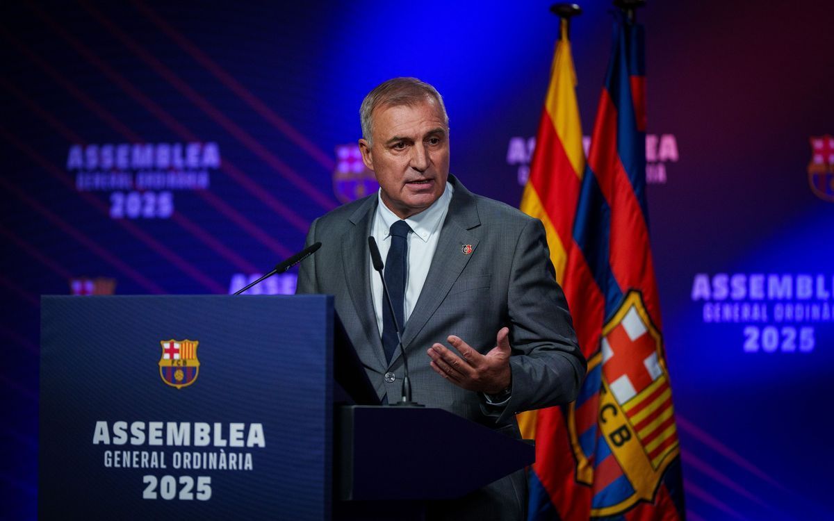 Presentació de l'informe per part del síndic Ramon Estebe i Blanch davant l'Assemblea General Ordinària de Socis