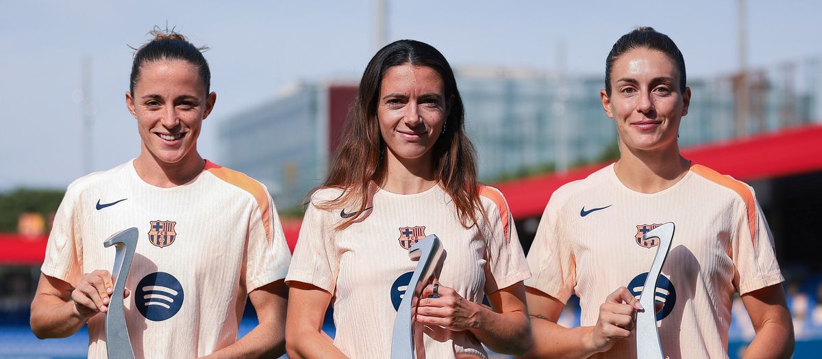 Ona Batlle, Aitana and Alexia in the FIFPRO World XI